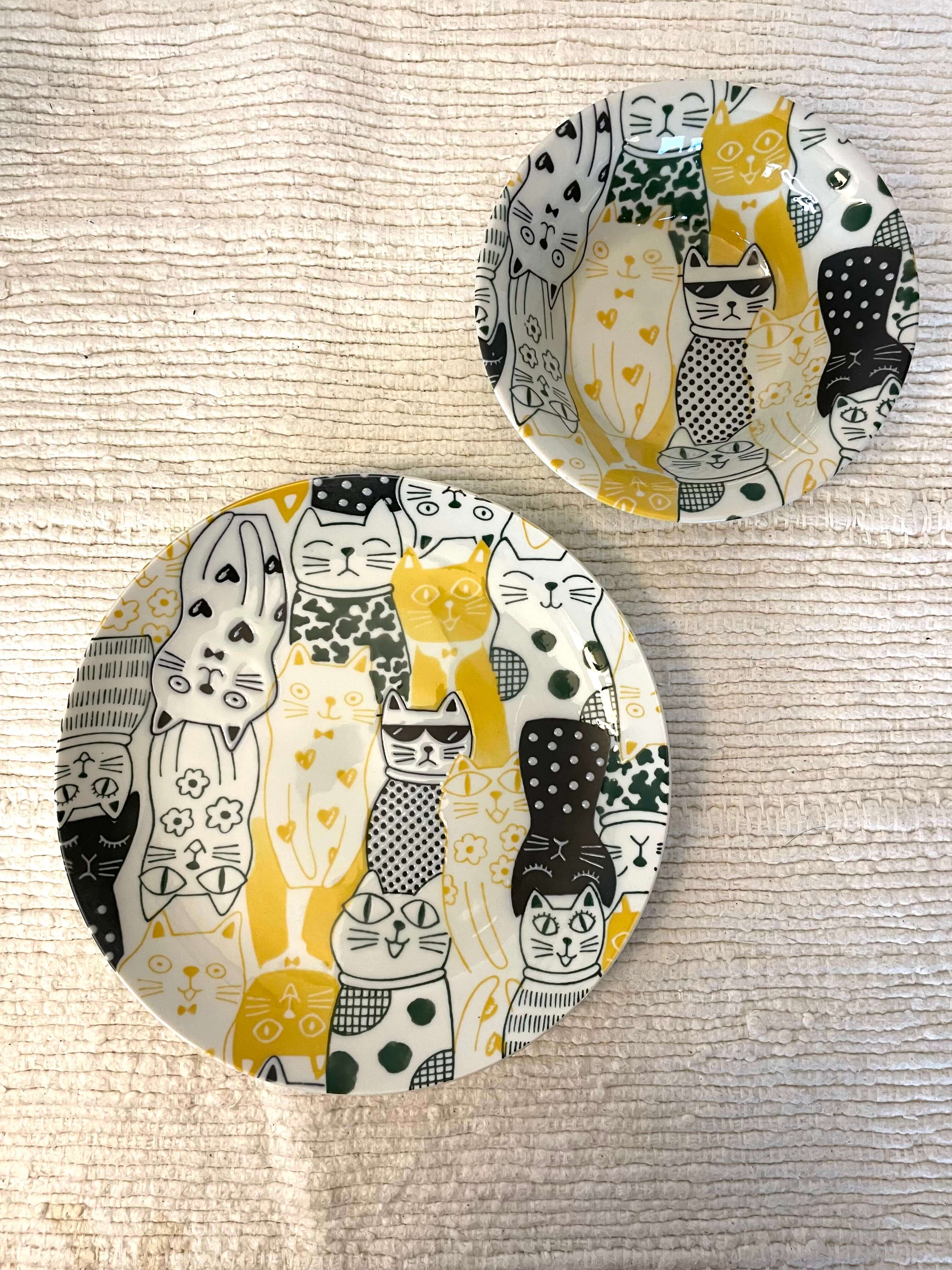 Cat’s Downtown Story - Pasta Plate (Yellow) - Image 3