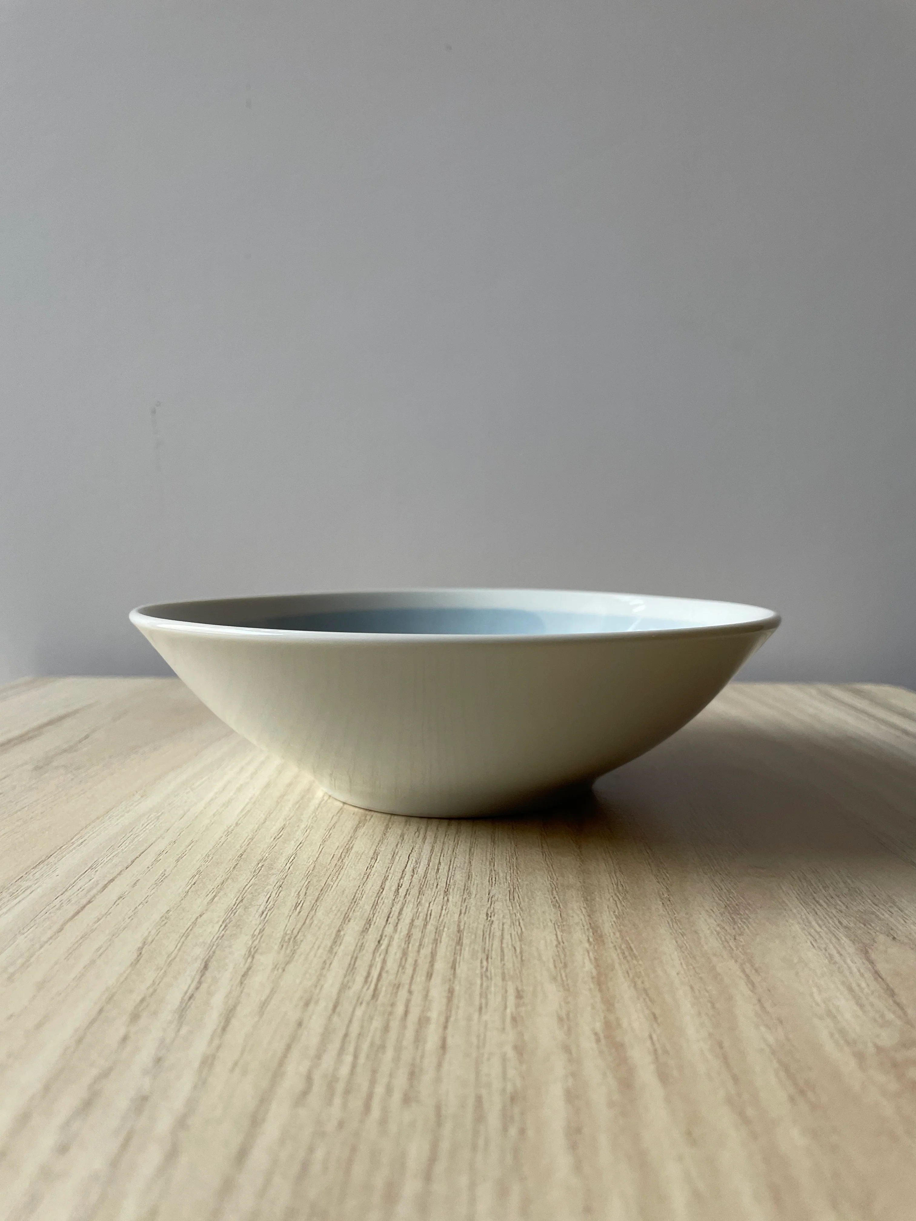 Sleeping Cat Medium Side Dish Plate - Blue - Image 3